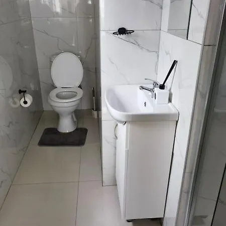 Beautiful Apartment Behind Illanga Mall Mataffin Exterior photo
