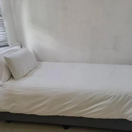 Beautiful Apartment Behind Illanga Mall Mataffin Exterior photo